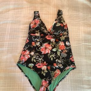 NWT swimsuit.  Sz 14-16